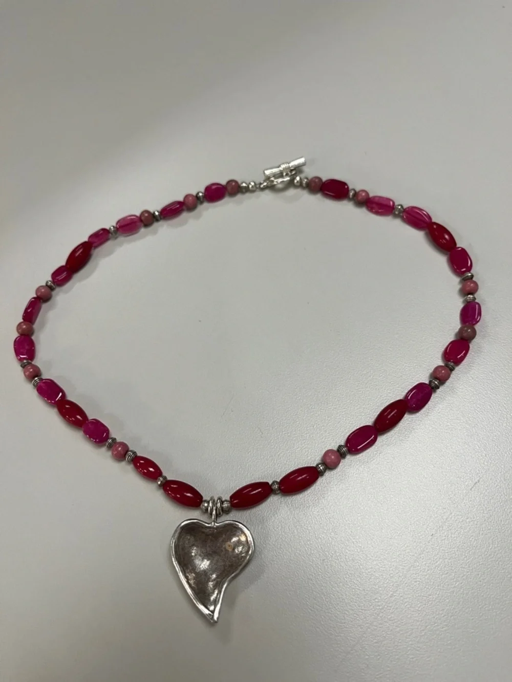 Source Unknown Pink Beaded Necklace with Silver Heart Pendant